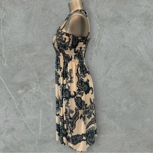 $10 Add-On ✅Elegant Blue and White Paisley Midi Dress - Picture 4 of 16